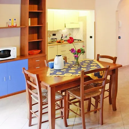 Isi07218 Cyc Feriehus Cefalù